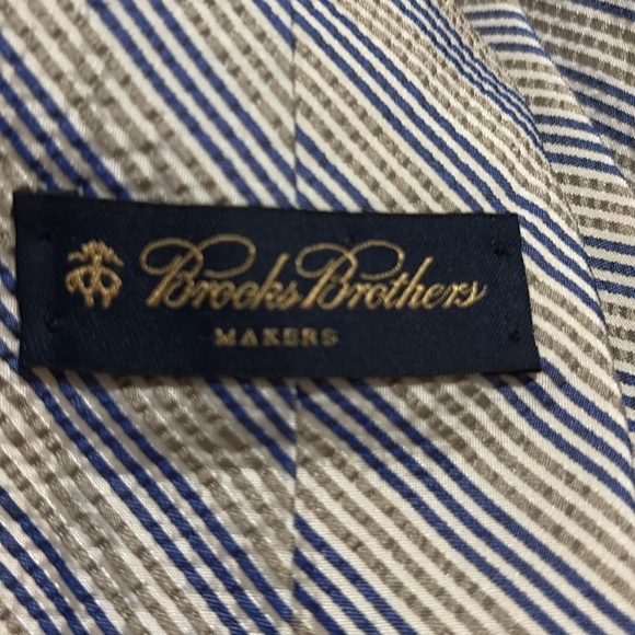 Brooks brothers tie - Picture 3 of 3